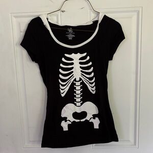 Junior’s size Small Halloween Shirt